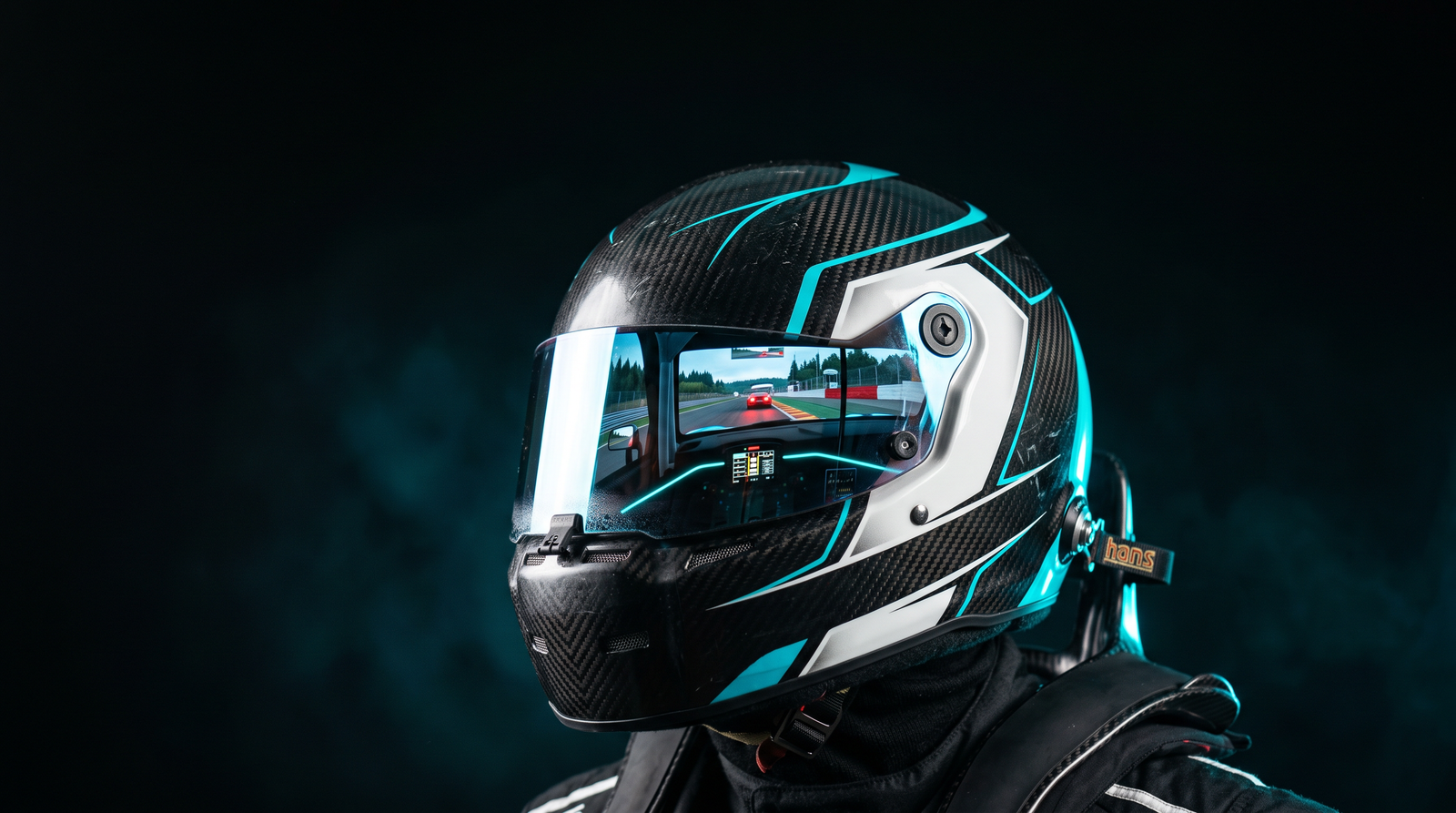 Pilote simracing casqué — le pilote derrière les tests jsemracing